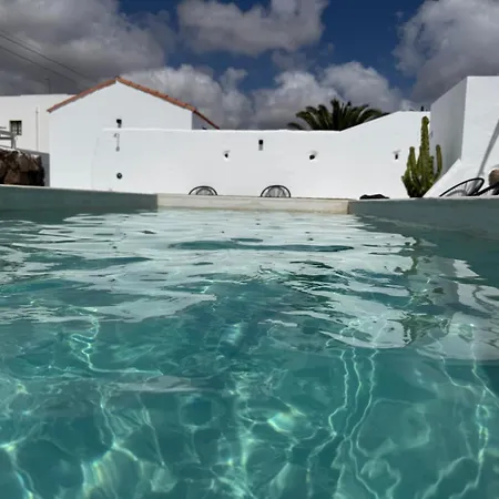 Casitas Santa Rita - Pool & Private Terraces Apartment Guatiza