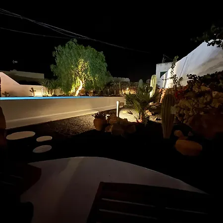 Casitas Santa Rita - Private Terraces & Pool Guatiza