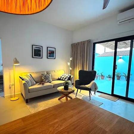 Casitas Santa Rita Adults Only Oasis With Heated Pool & Private Patios Апартаменты Гуатиса