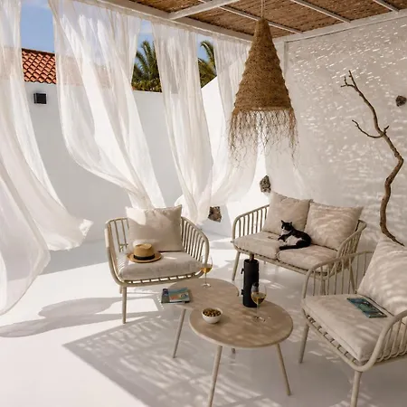 Apartment Casitas Santa Rita Adults Only Oasis With Heated Pool & Private Patios Guatiza